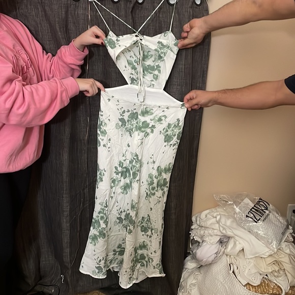 Hello molly “Fietta Midi Dress” - Picture 4 of 7